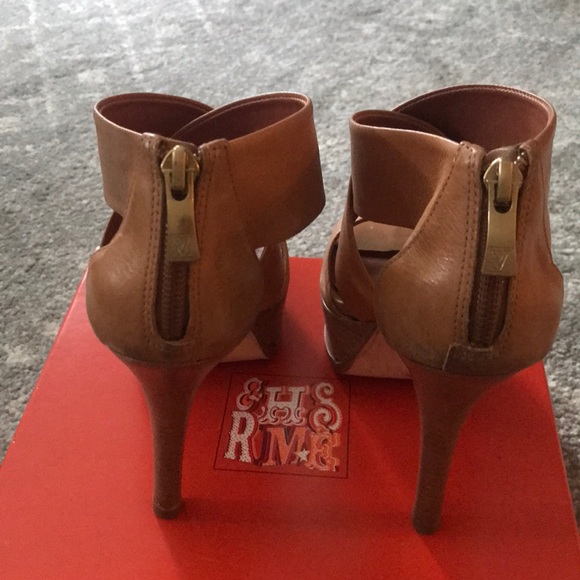 Brown wedge high heel sandal - Picture 3 of 5